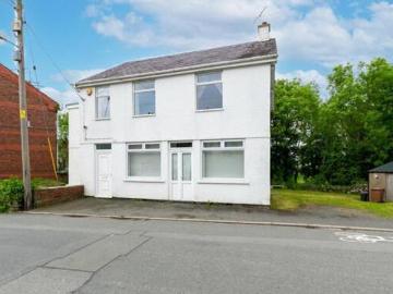 Northern Ireland - Garden, Equipped kitchen