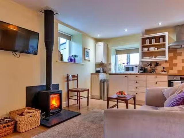 Tregrylls Cottage