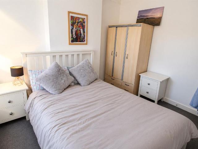 Treherbert Street, Cathays, Cardiff CF24, 2 bed shared accommodation to rent, £1,400 pcm | PrimeLocation