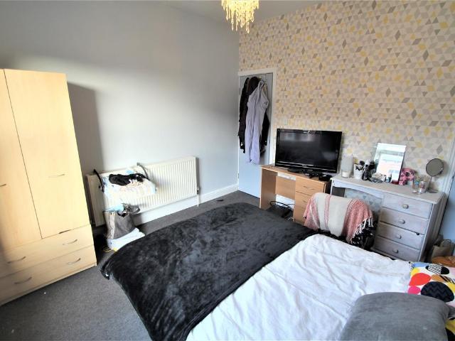 Trelawn Avenue, Headingley, Leeds, West Yorkshire LS6, 4 bed terraced house to rent, £2,305 pcm | PrimeLocation