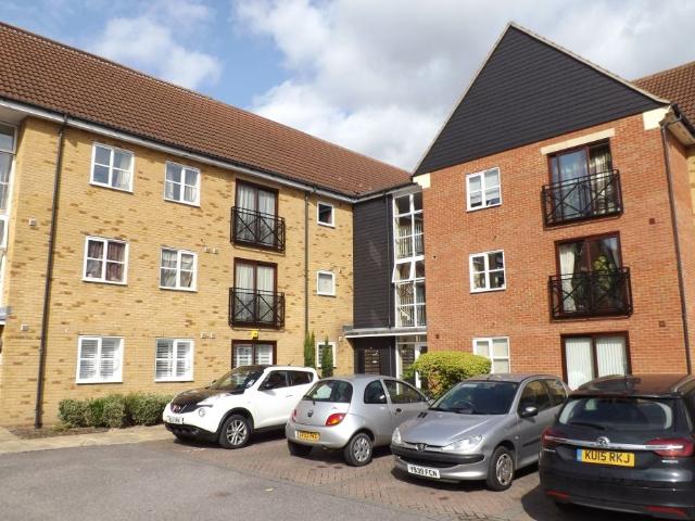 Trelawney Place, Grays RM16, 2 bed flat to rent, £1,500 pcm | PrimeLocation