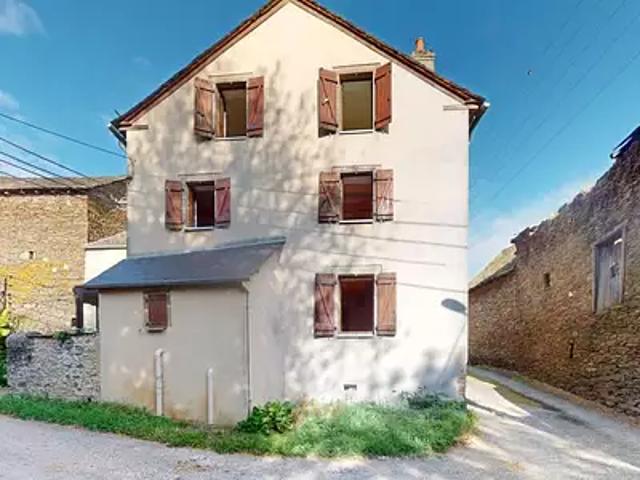 Trémouilles 12290 Achat / Vente maison 5 pièces t5 jardin cave