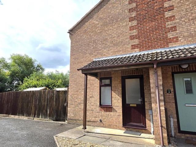 Tremlett Close, Hereford HR4, 1 bed end terrace house to rent, £750 pcm | PrimeLocation