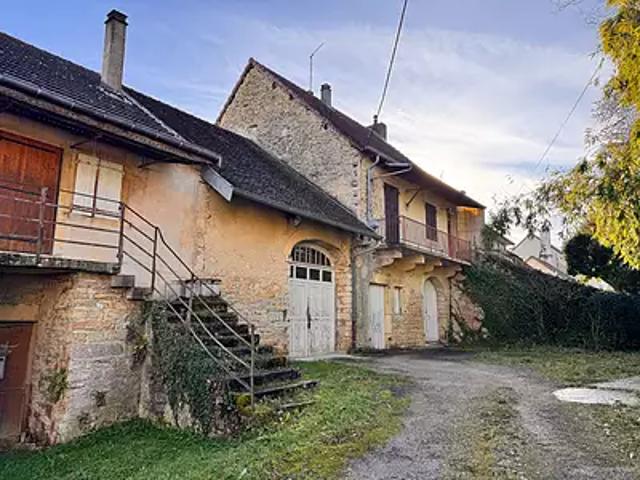 Trenal 39570 Achat / Vente maison 5 pièces t5 au dernier étage