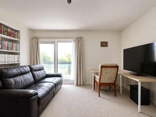 Trendlewood Park, Bristol, Somerset BS16, 2 bed flat to rent, £1,200 pcm | PrimeLocation