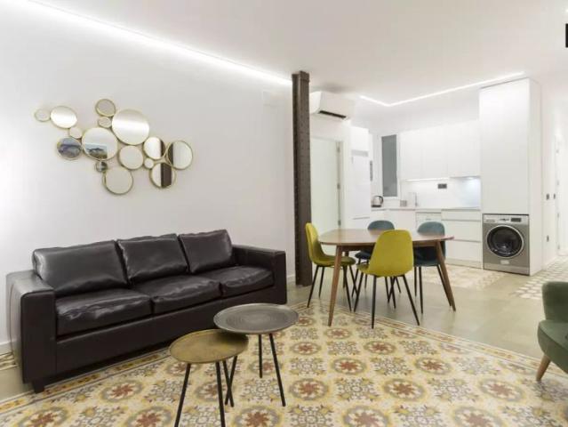 Trendy 2 bedroom apartment for rent in Retiro