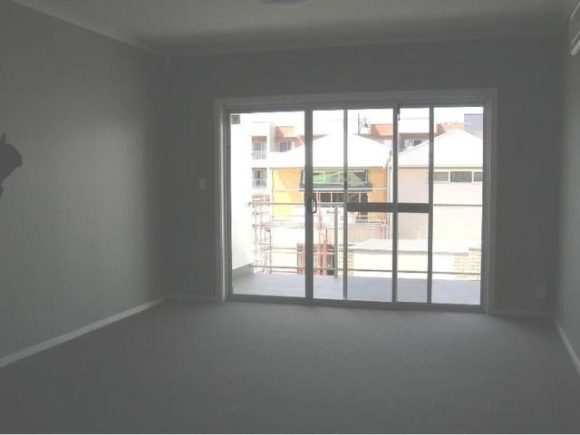 Trendy Apartment in Sought after Mawson Lakes