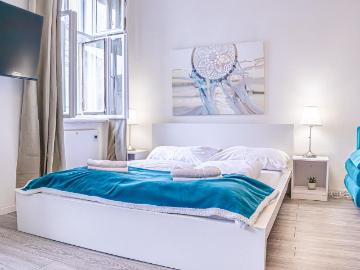 Trendy Studio @ Wiener Stadthalle Long Term, Vienna Amsterdam Apartments for Rent