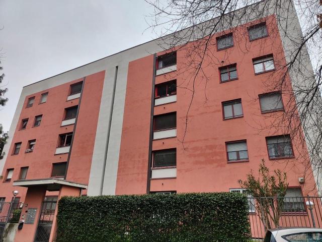 TRENNO / LAMPUGNANO bilocale 56mq