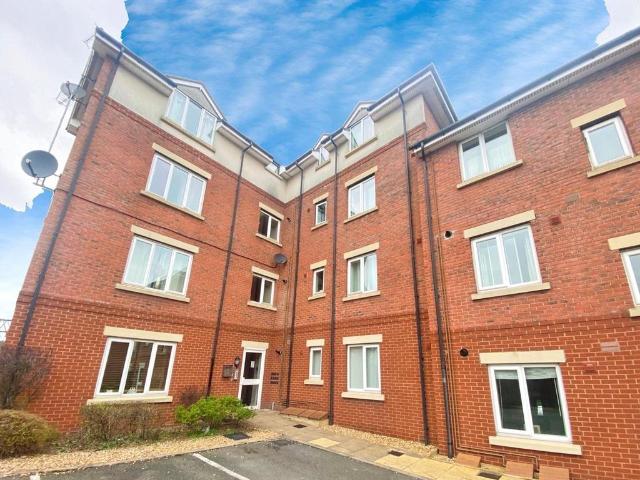 Trent Road, Warwickshire CV11 2 bed flat to rent £895 pcm £207 pw