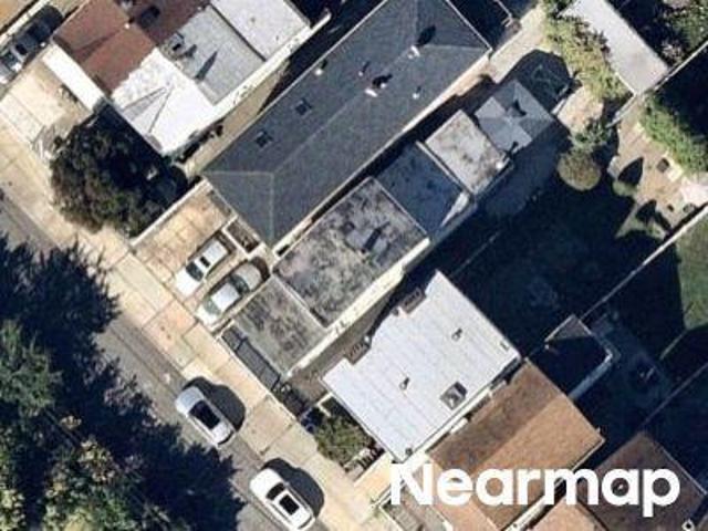 Trenton St