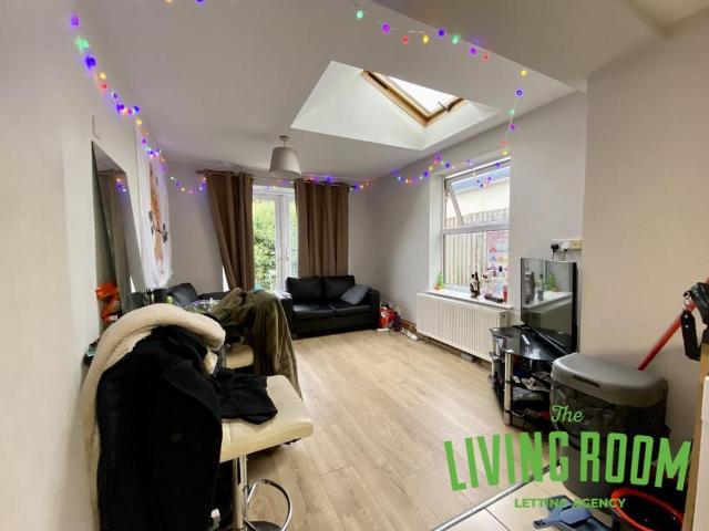 Treorchy Street, Cathays, Cardiff 5 bed house to rent £2,850 pcm £658 pw