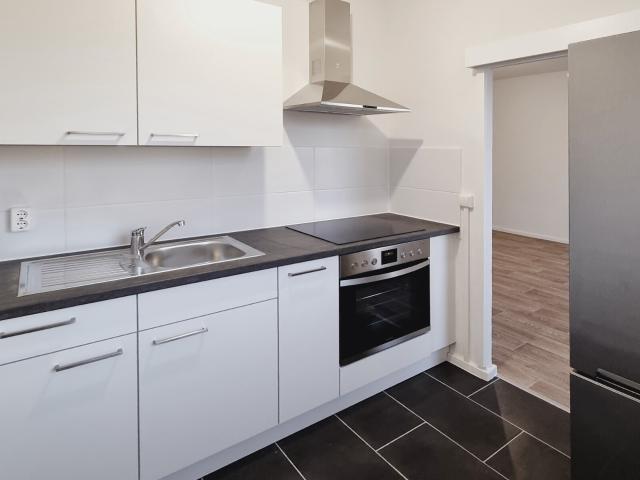 Treppensteigen für eine kostenlose Einbauküche! 3 Zimmer Wohnung ab sofort!
