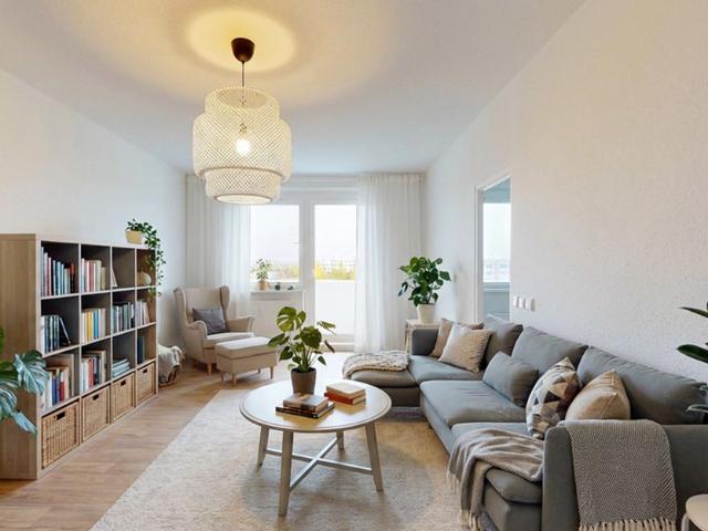 Treppensteigen lohnt sich, renovierte Wohnung ab sofort!