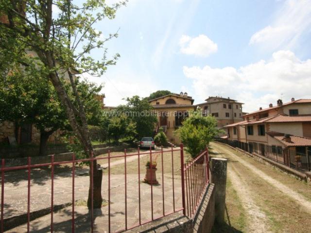 Trequanda comune situato al confine tra la Val d’Orcia e le. 156m² Trequanda