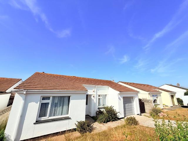 Trerice Drive, Newquay TR7, 2 bed bungalow to rent, £1,300 pcm | PrimeLocation