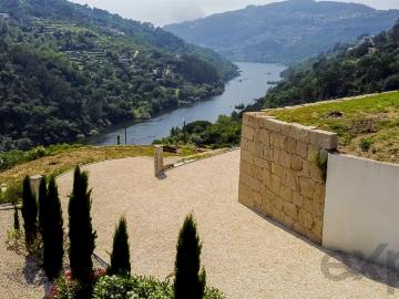 Três Moradias | Vistas sobre o Rio Douro 300m² Paredes de Viadores e Manhuncelos