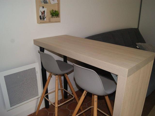 Très beaux studio meublé avec grand jardin et grande terrasse très calme pour personne seule