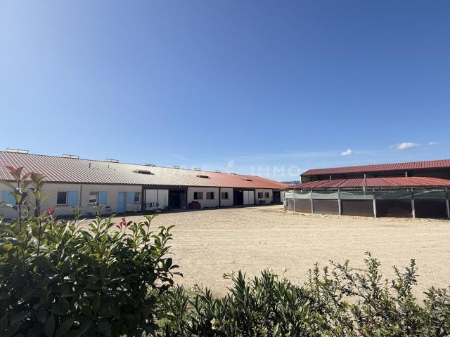 Très beau centre d'entrainement en Provence 148m² Mallemort