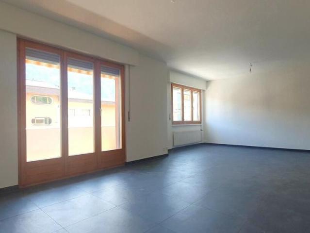 Très beau appartement très bien entretenu à louer à Noës