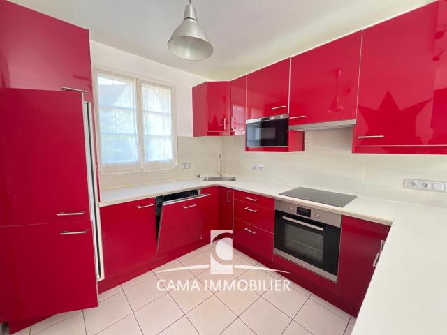 Très beau duplex de trois pièces à Chateaufort