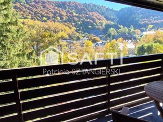 Très beau duplex de 105 m² avec terrasse, cave, place de parking dans résidence calme avec ascenseur, gardien