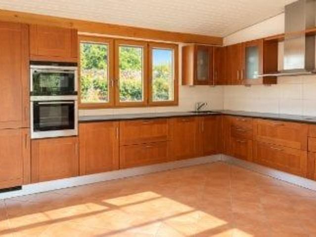Très beau duplex 5,5 pièces à la Tour de Peilz 1er octobre