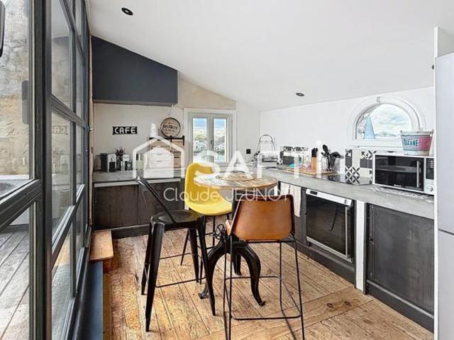 Très beau Loft 68 M2 avec terrasse