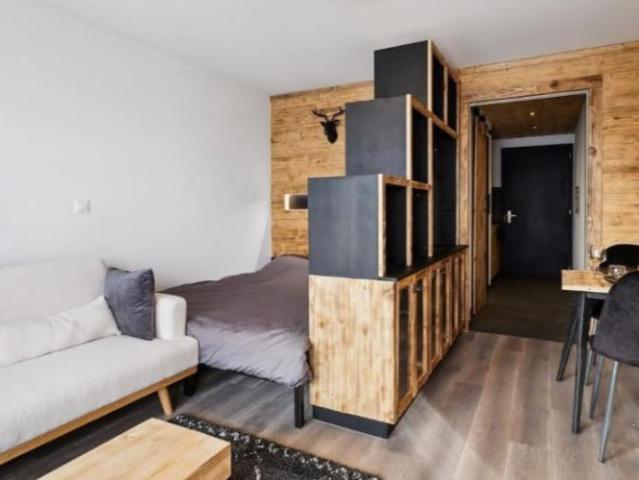Très beau studio à louer à l'année