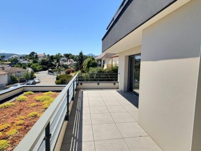 TRES BEAU T3 DS RESIDENCE RECENTE