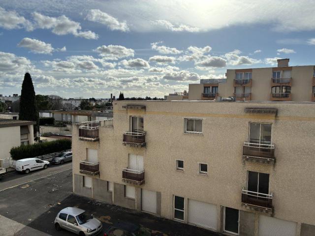 TRES BEAU TYPE 2 RENOVE A DECOUVRIR