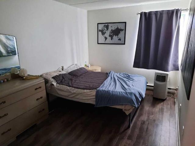Très Bel Appartement 4 1/2 à Louer Boulevard Des Sources DDO Aussi 3 1/2