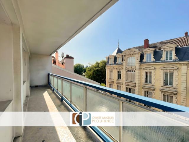 Très bel appartement 5 pièces traversant avec balcon Mâcon
