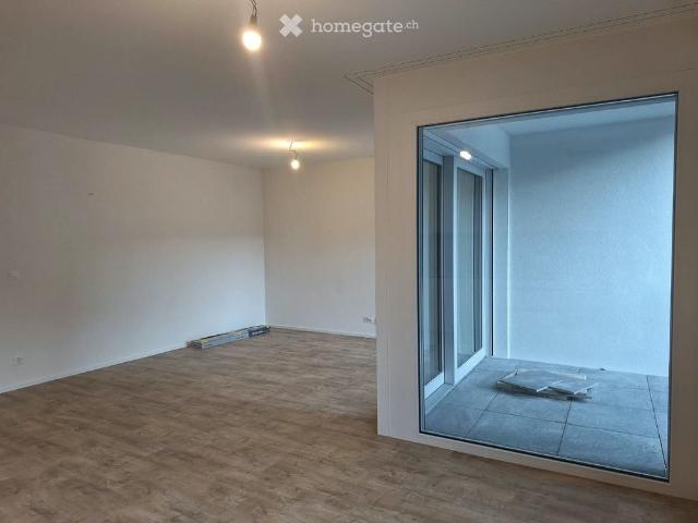 Très bel appartement 2.5 p neuf au coeur de Montreux 2 000. par mois