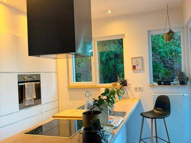 Très bel appartement au Rez de chaussée d'un petit immeuble
