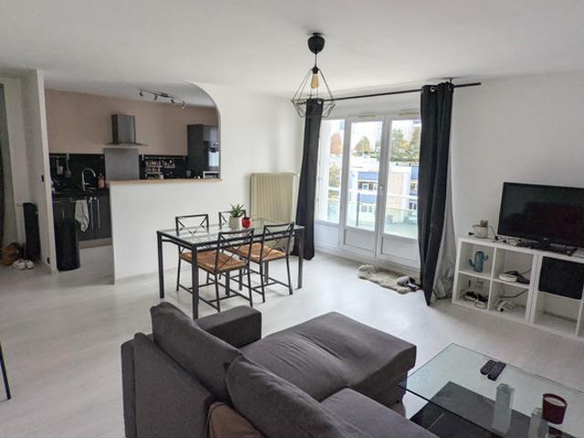 Très bel appartement avec balcon