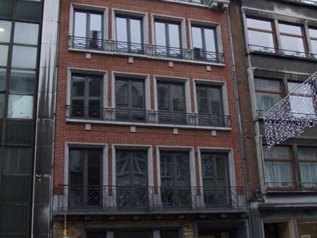 Très bel appartement dans un immeuble remis à neuf