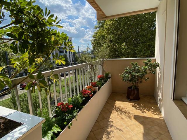 Grand appartement rénové 130 m2 Lyon 8 Secteur recherché