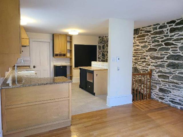 Très bel et grand appartement 6 ½ Vieux Nord de Sherbrooke