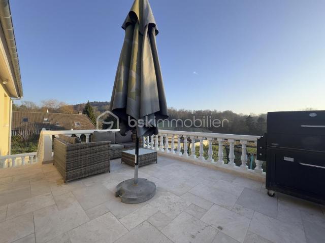 TRES BELLE MAISON A TOUQUES 14800 640.000 EUROS