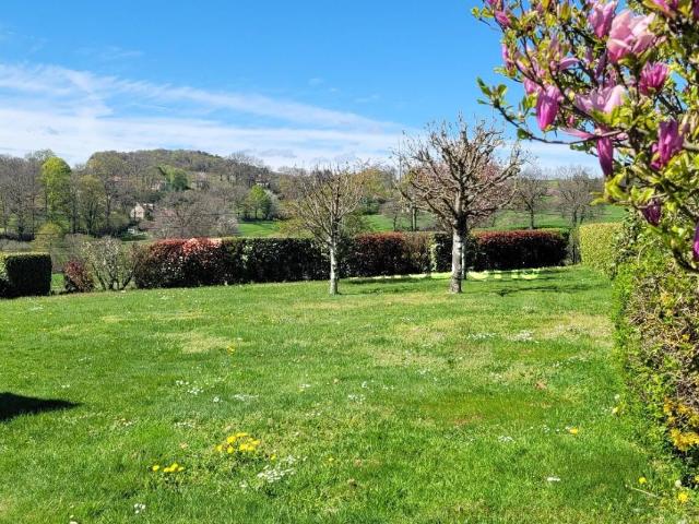 Très belle maison avec terrain