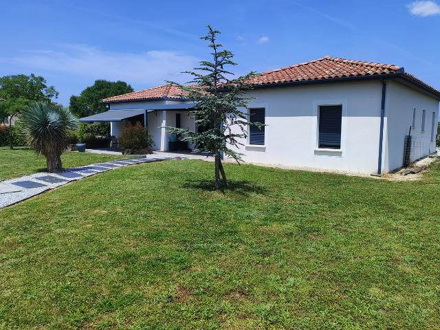 Très belle maison d'architecte à Castelnau Montratier