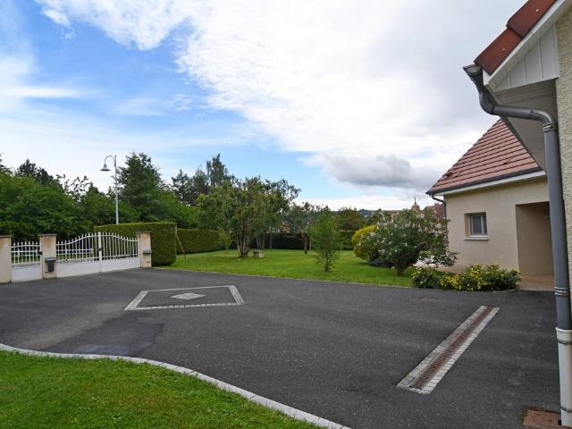 Très belle maison familiale avec grand terrain plat