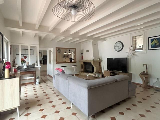 Tres belle Maison spatieuse rénovée avec piscine – Charme, volumes et calme proche Nogaro