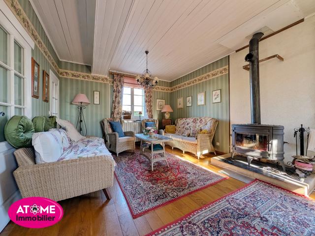 TRES BELLE MAISON STYLE MAITRE à AMANVILLERS