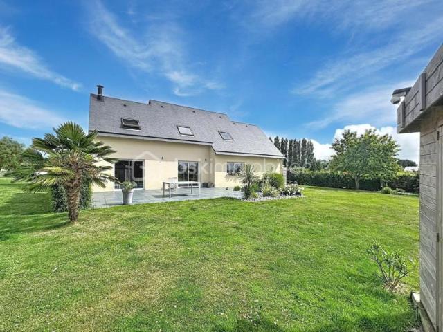 Trés belle et spacieuse maison contemporaine