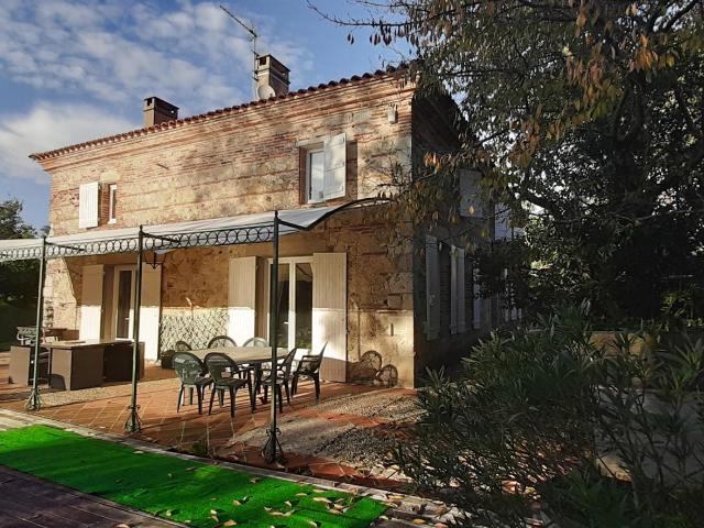 Très belle propriété à vendre dans le Tarn et Garonne 200m² Donzac