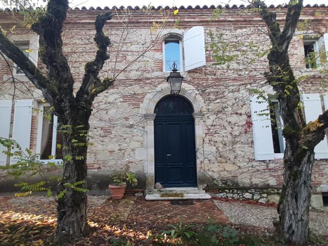Très belle propriété à vendre dans le Tarn et Garonne 200m² Donzac