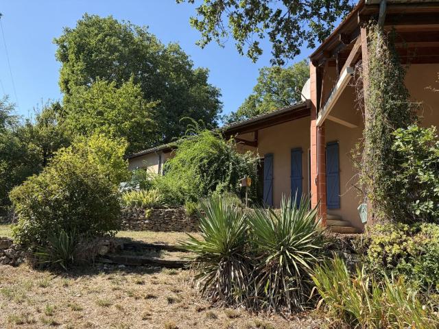 Très belle situation pour cette maison contemporaine située. 127m² Montignac Lascaux