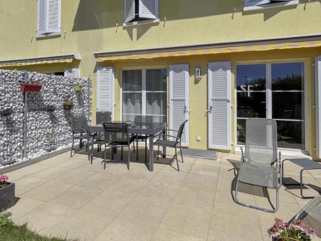 Très belle villa mitoyenne entièrement meublée à Echallens
